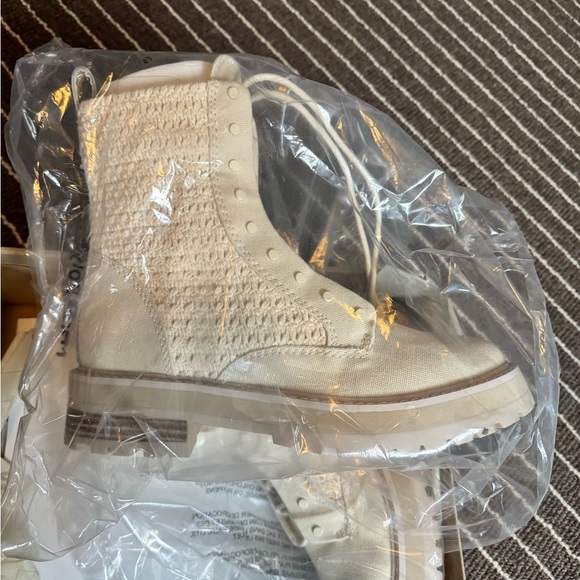 Dolce Vita Sandstone Knit Boots - Picture 3 of 4